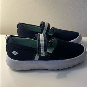 Sperry girls Port Mast plushwave size 5.5